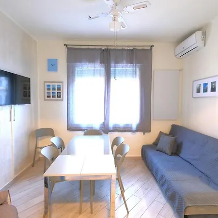 Apartment Casa Rossa Tre In Centro *